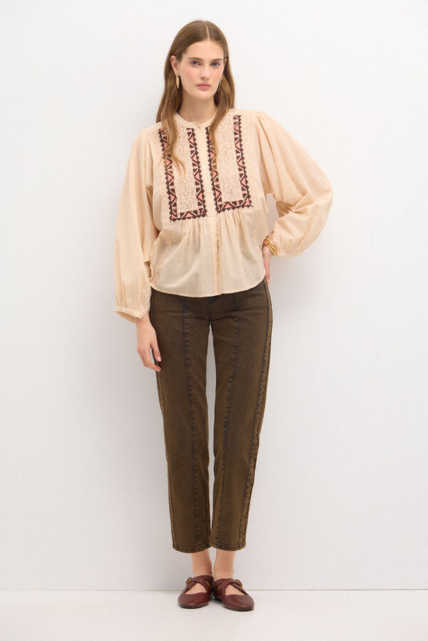 Hoss Intropia Clementina. Embroidered striped blouse. Ivory