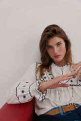 Hoss Intropia Melisa. T-shirt bordada Ecru