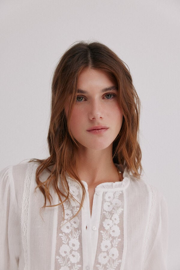 Hoss Intropia Caridad. Blusa rom&acirc;ntica Ecru