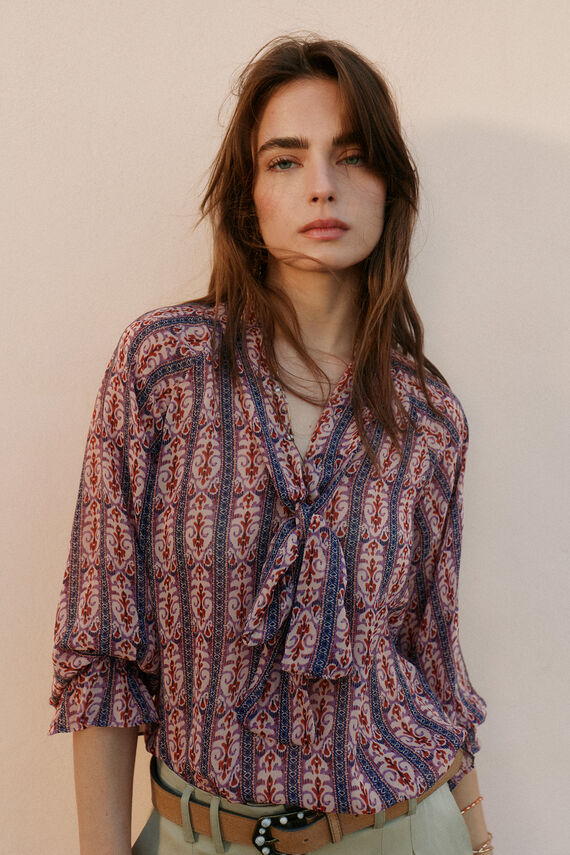 Camino. Blusa estampada