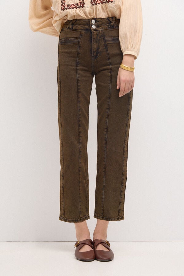 Hoss Intropia Odele. Jeans entallados con cortes Marron