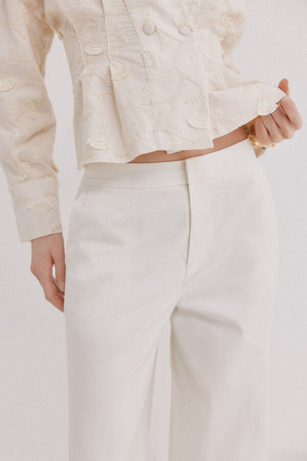 Hoss Intropia Gema. Blusa bordada Ecru