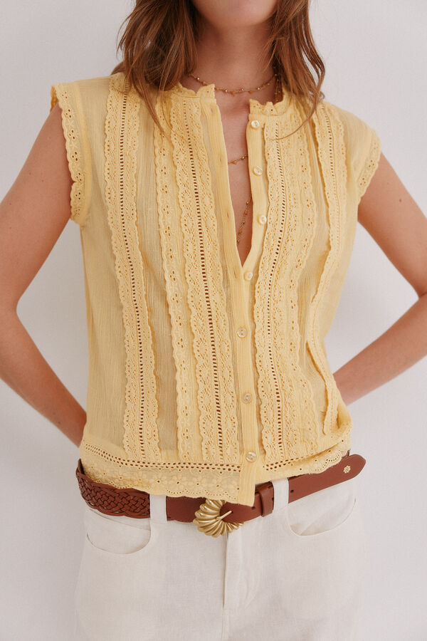 Hoss Intropia Cora. Lace blouse Yellow