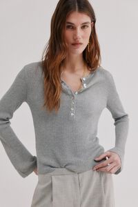 Hoss Intropia In&eacute;s. Top de malha canelada