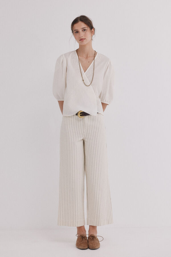 Hoss Intropia Cintia. Blusa cruzada Ecru