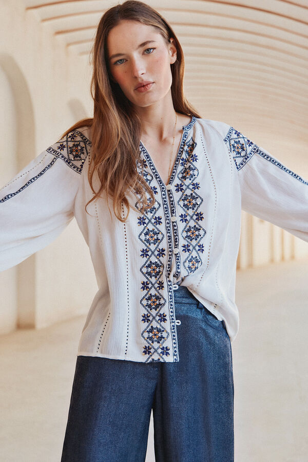 Hoss Intropia Elena. Embroidered flowing blouse  White