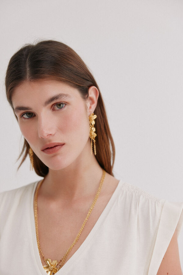 Hoss Intropia Mabel. T-shirt com aba Ecru