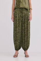 Hoss Intropia Perenna. Cal&ccedil;a fluida Verde