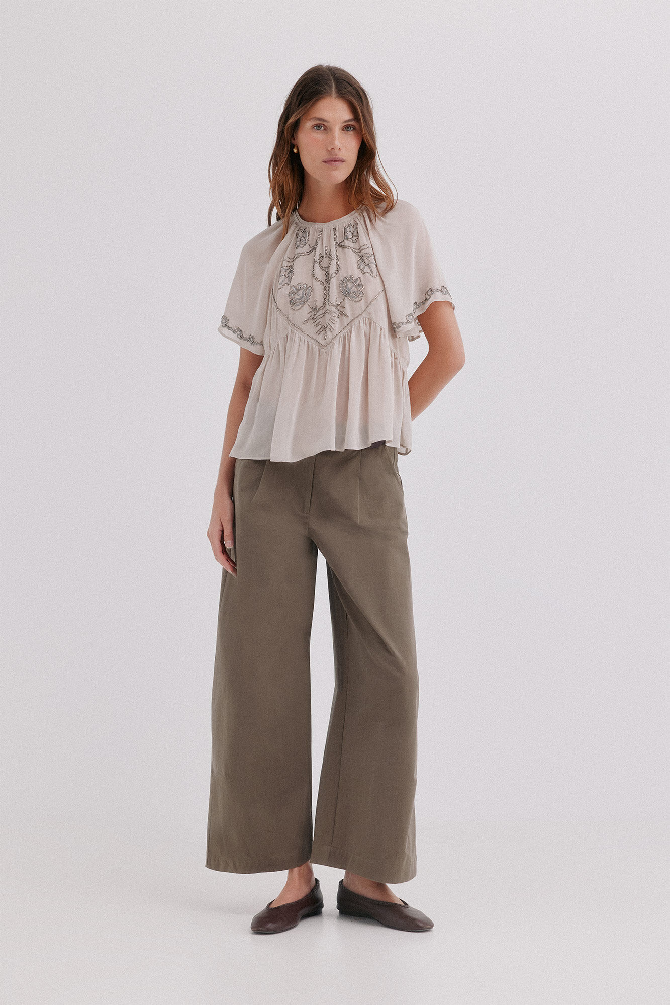 Hoss Intropia Pietra.Cal&ccedil;a com pin&ccedil;as
