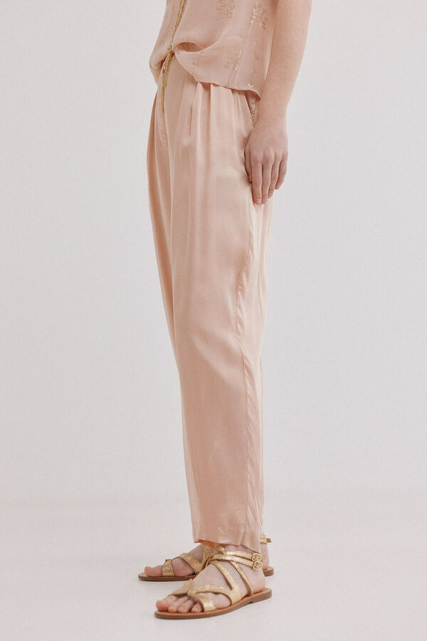 Hoss Intropia Pearl. Cal&ccedil;a fluida acetinada Subiu