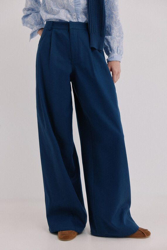 Petra. Pantalones corte ancho