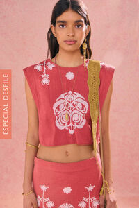 Hoss Intropia Felicia. Embroidered top. Coral