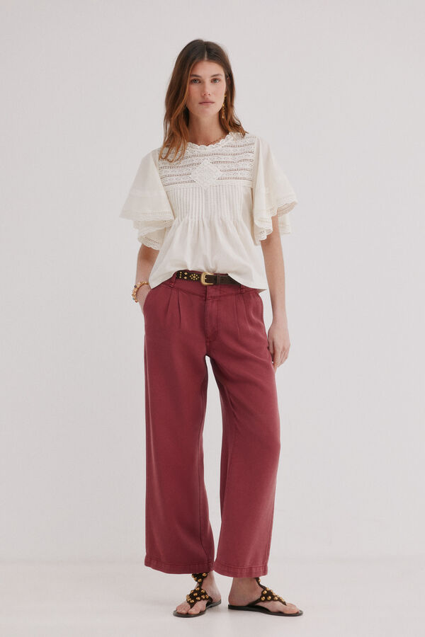 Hoss Intropia Paris. Cal&ccedil;a fluida Granada