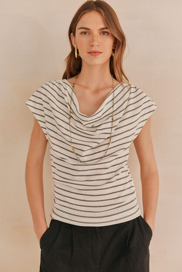 Hoss Intropia Miranda. Draped neckline T-shirt Ivory