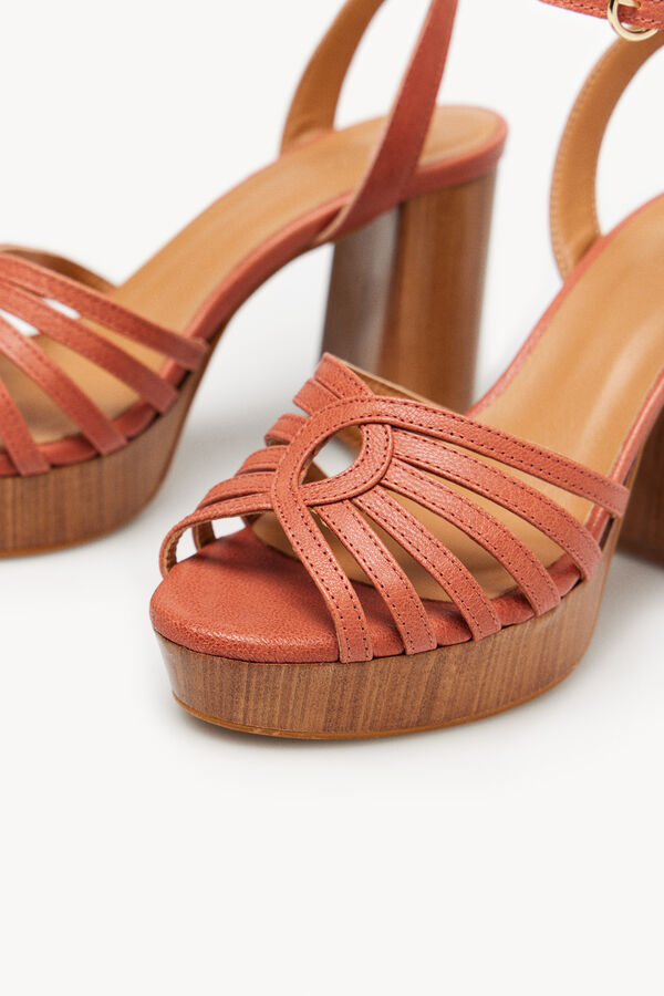 Hoss Intropia Maider. Leather platform sandals Pink