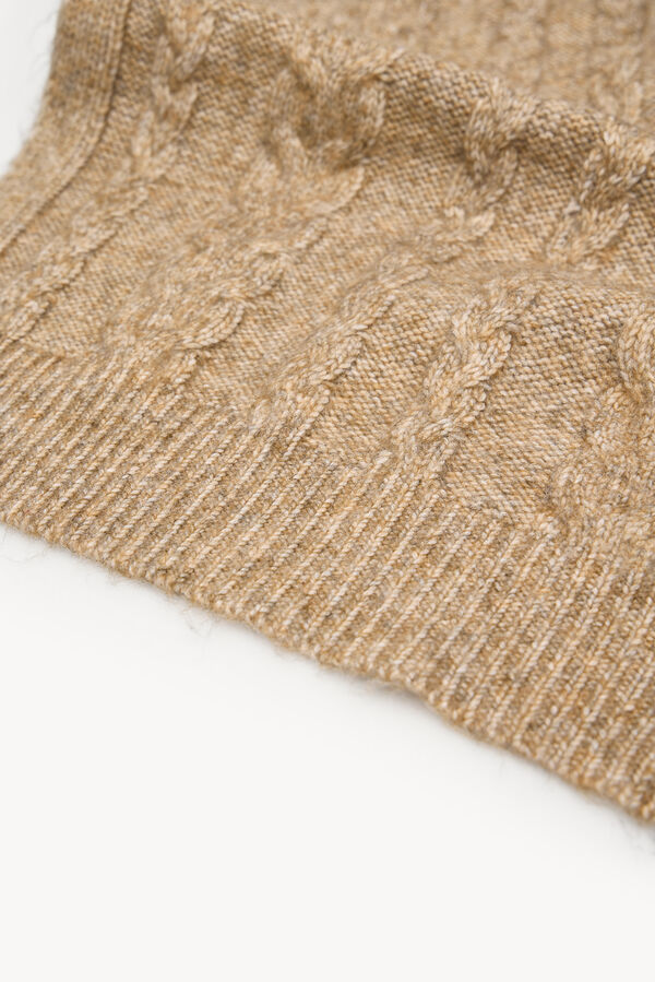 Hoss Intropia Nia. Cachecol de malha Verde