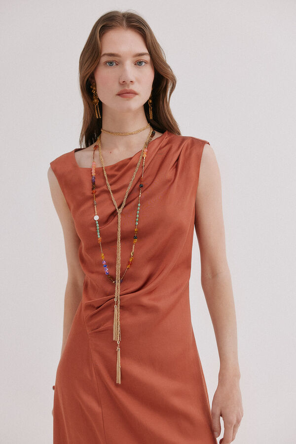 Hoss Intropia Alessia. Vestido midi acetinado Subiu