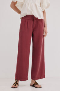 Hoss Intropia Paris. Cal&ccedil;a fluida