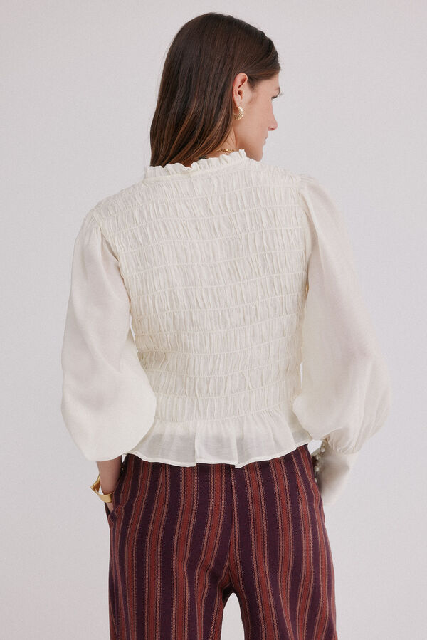 Hoss Intropia Camino. Blusa romântica Ecru
