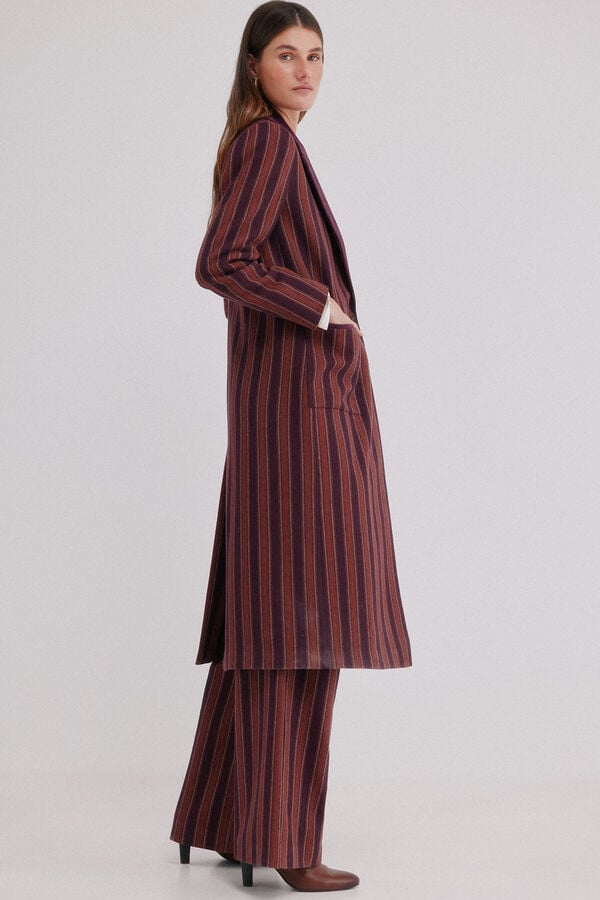 Hoss Intropia Francesca. Sobrecasaca riscas Granada