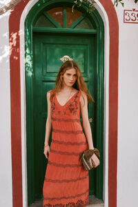 Hoss Intropia Abbie. Vestido midi em coral
