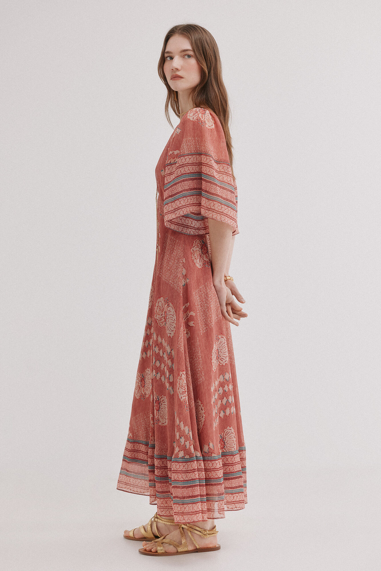 Hoss Intropia Ana. Vestido midi fluido