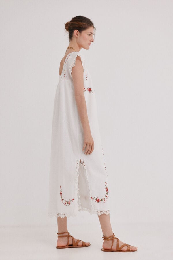 Hoss Intropia Alaira. Vestido bordado Ecru