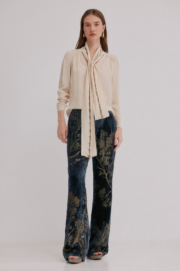 Hoss Intropia Carrie. Blusa com laçada Ecru