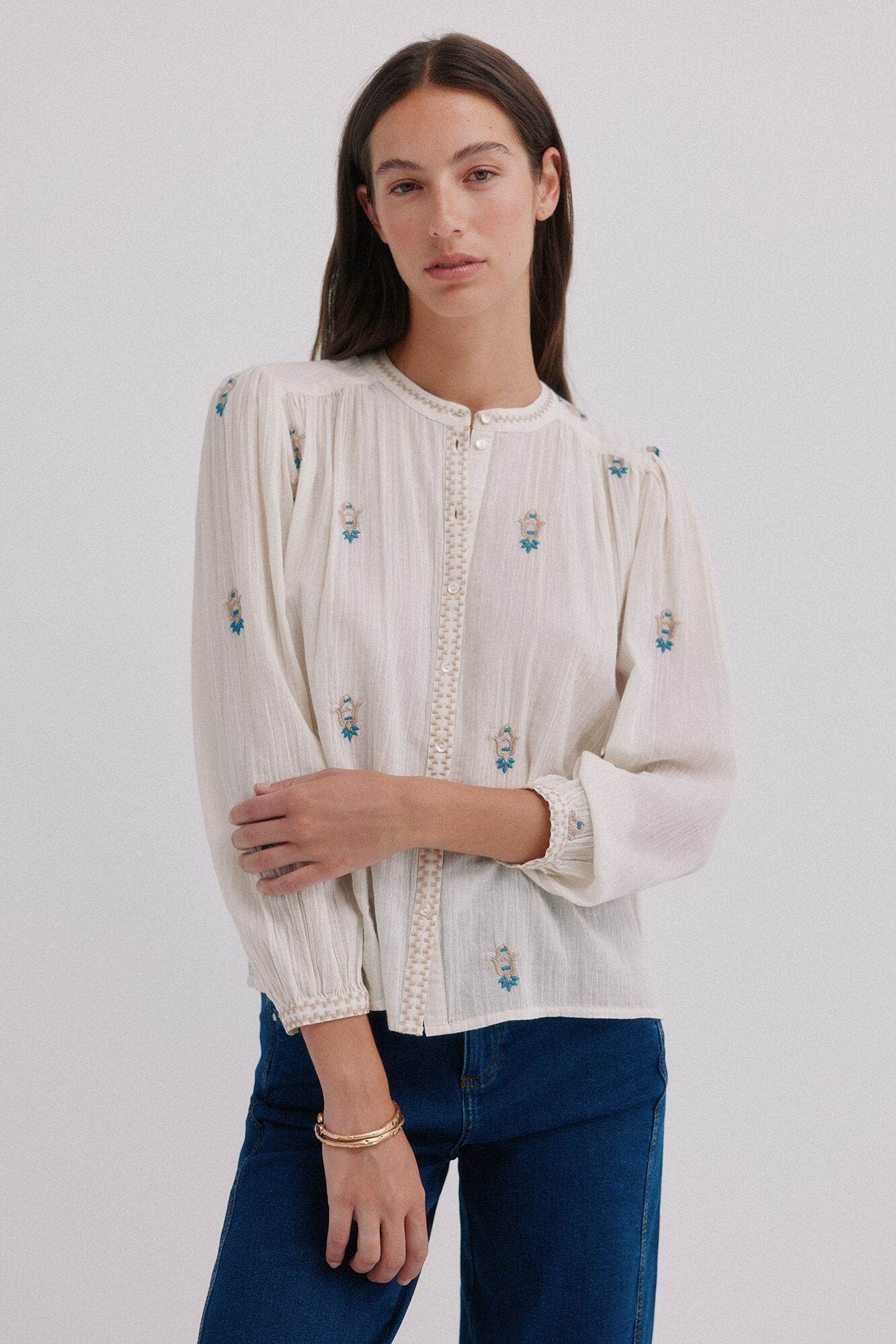 Hoss Intropia Carina. Blusa bordada