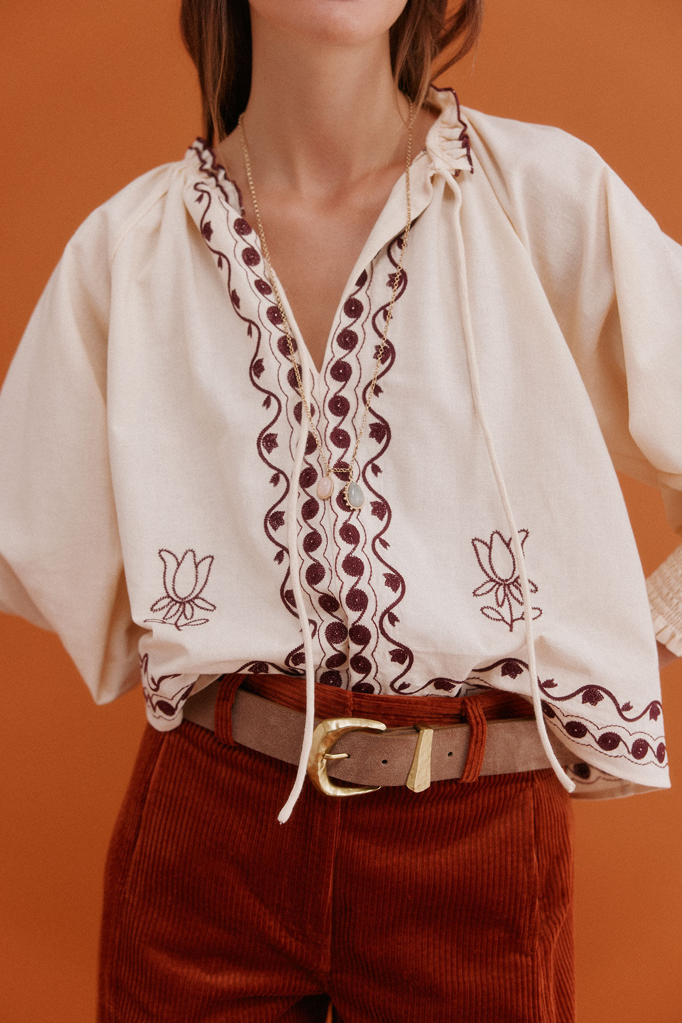 Hoss Intropia Claudia. Blusa bordada