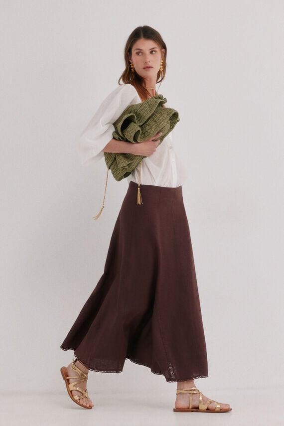 Raina. Falda midi
