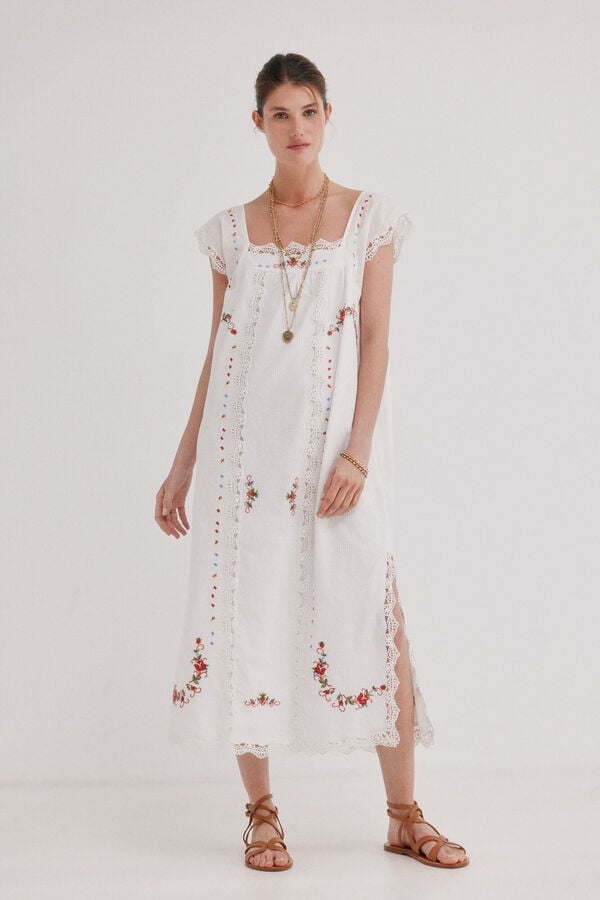 Hoss Intropia Alaira. Vestido bordado Ecru