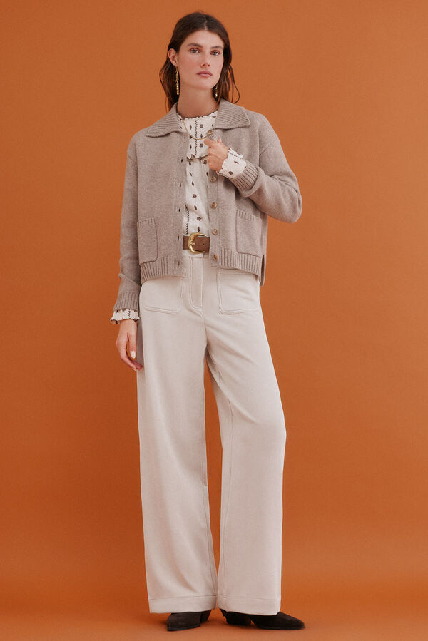 Hoss Intropia Itziar. Casaco de malha com bolsos Beige