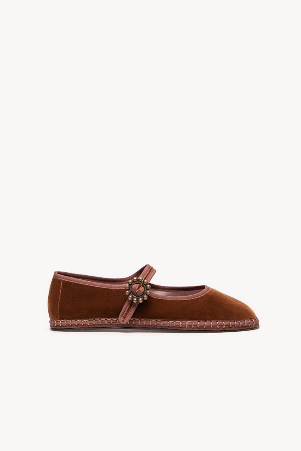 Hoss Intropia Gala. Flat velvet shoes Brown