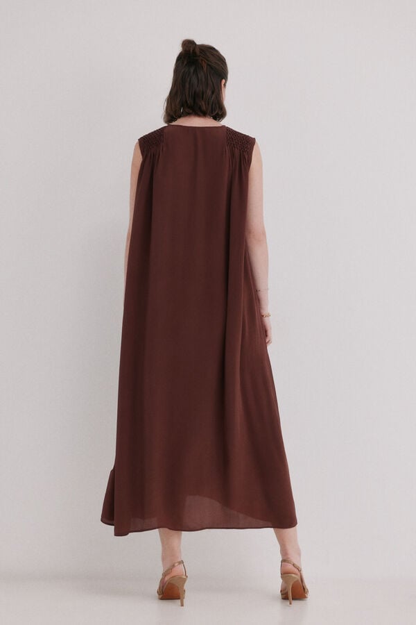 Hoss Intropia Aura. Vestido midi fluido Castanho