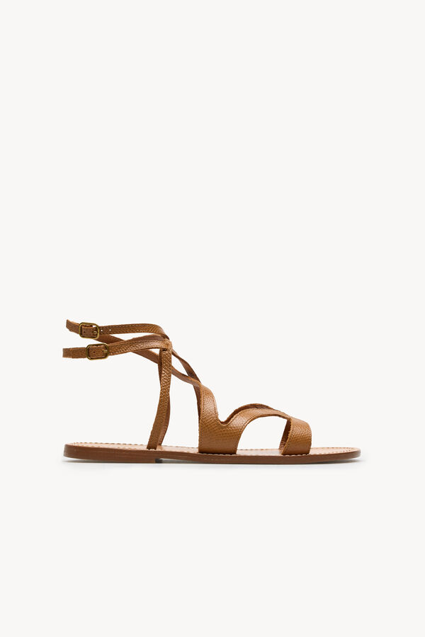 Hoss Intropia Mar. Sand&aacute;lias em pele Castanho