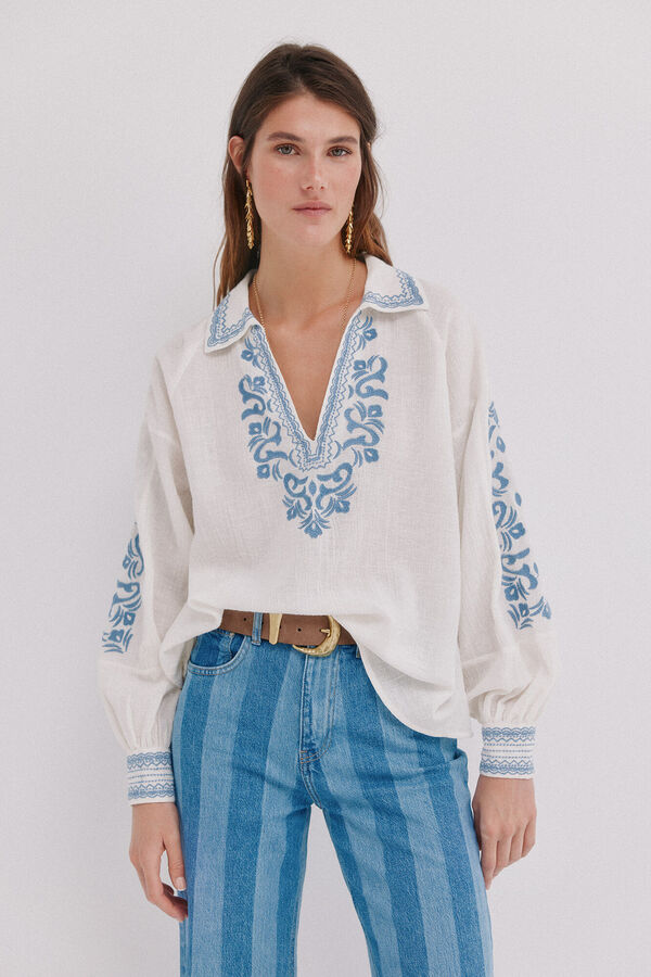 Hoss Intropia Carla. Blusa bordada Ecru