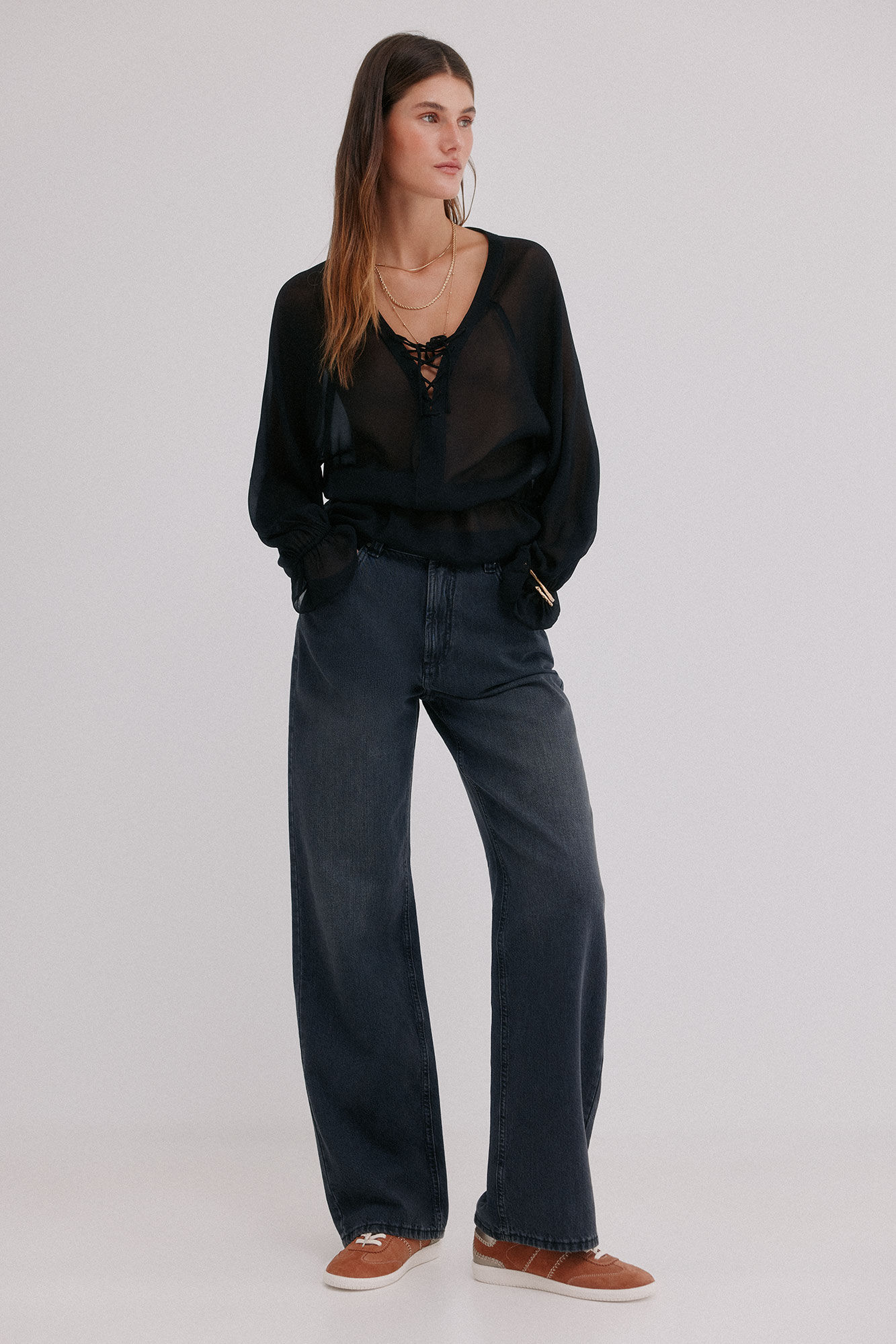 Hoss Intropia Mireia. Zapatilla de serraje