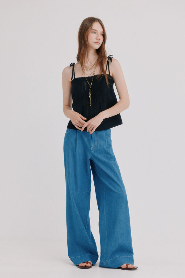 Hoss Intropia Monica. Top fluido Preto