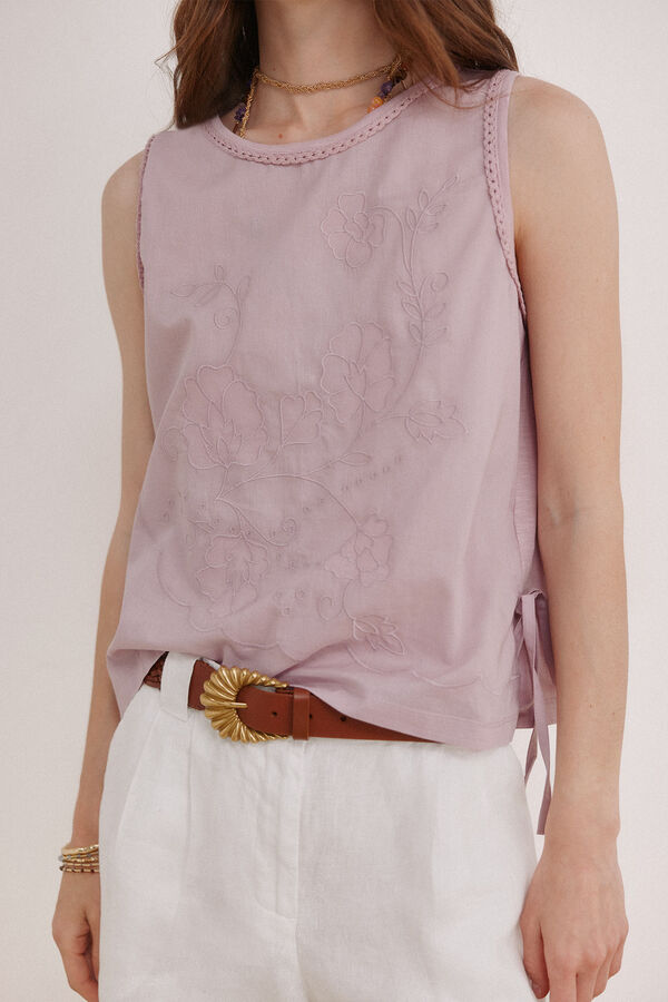 Hoss Intropia Marcela. Embroidered top Purple
