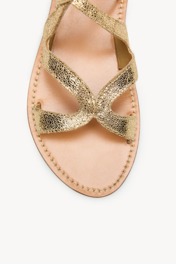 Hoss Intropia Mar. Sand&aacute;lias em pele Dourado