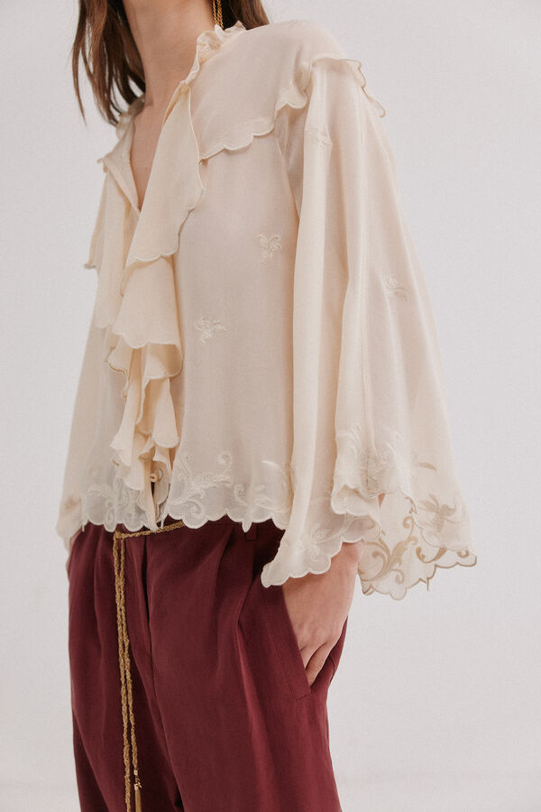 Hoss Intropia Chelsea. Blusa rom&acirc;ntica Ecru