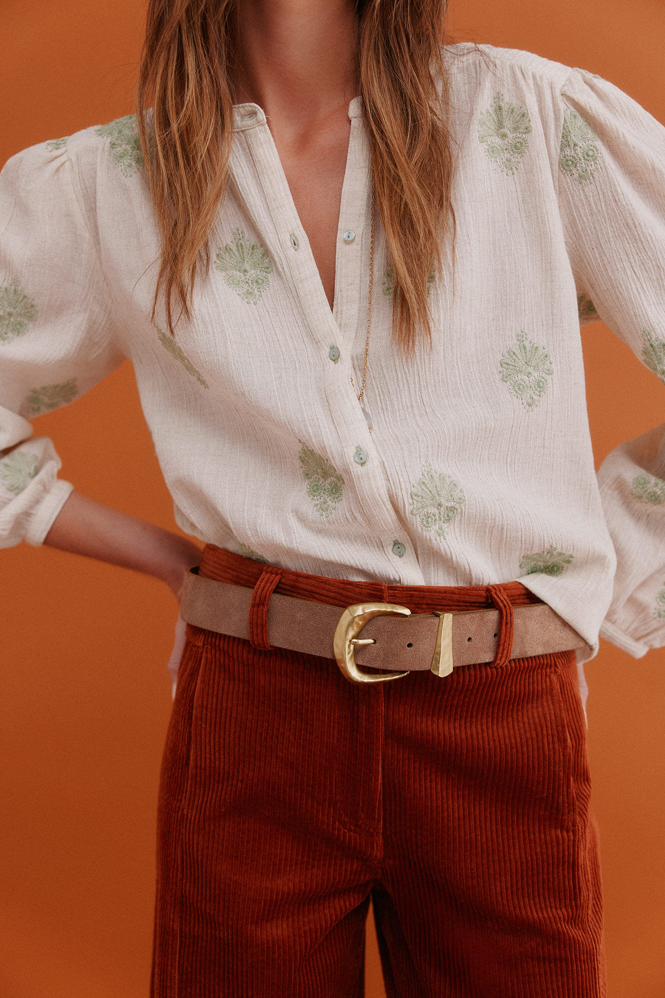 Hoss Intropia Gra&ccedil;a. Blusa bordada