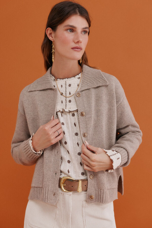 Hoss Intropia Itziar. Casaco de malha com bolsos Beige