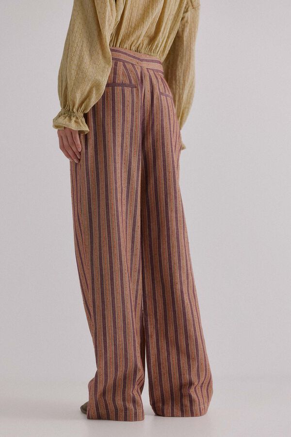 Hoss Intropia Phoebe. Calça riscas Ecru