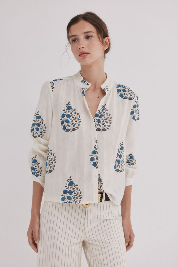 Chanel. Blusa estampada