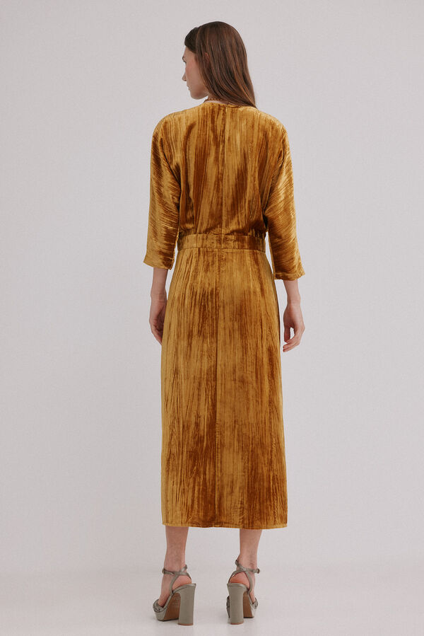 Hoss Intropia Alma. Vestido de veludo Dourado