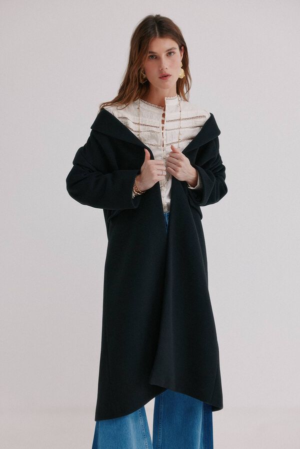 Hoss Intropia Lapel collar coat Florence Black