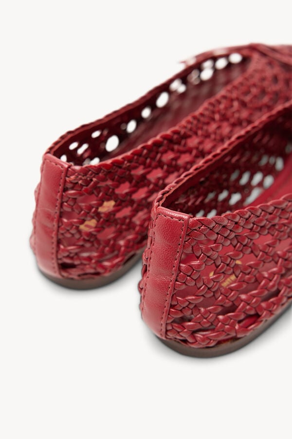 Hoss Intropia Martina. Sabrinas em pele tren&ccedil;ada Vermelho