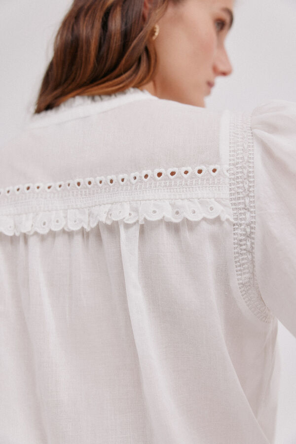 Hoss Intropia Cecile. Embroidered blouse White